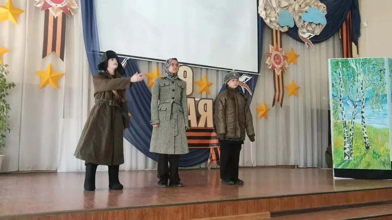 🇷🇺 День Победы   7 и 8 мая в актовом зале нашей школы прошли митинги памяти, посвящённые Дню Победы.