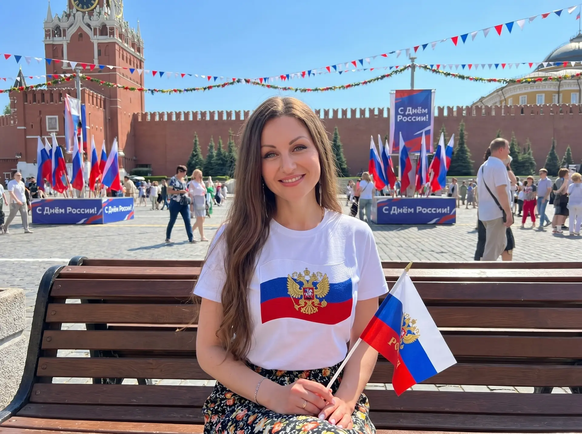 С Днем России, дорогие подписчики! 🇷🇺

Наша страна - это невероятные 17 миллионов квадратных килом