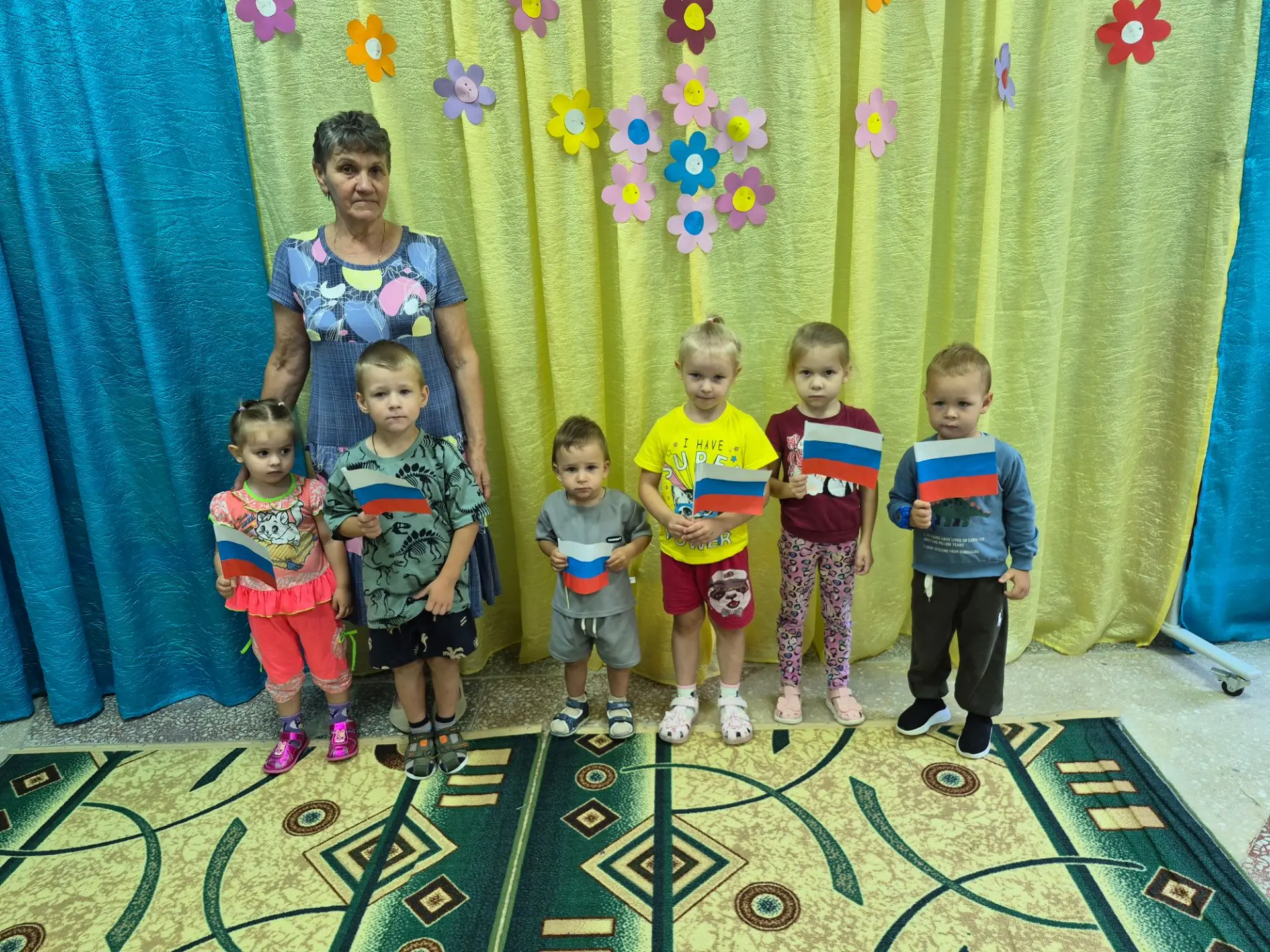 Ежегодно 22 августа в России отмечается День Государственного флага.