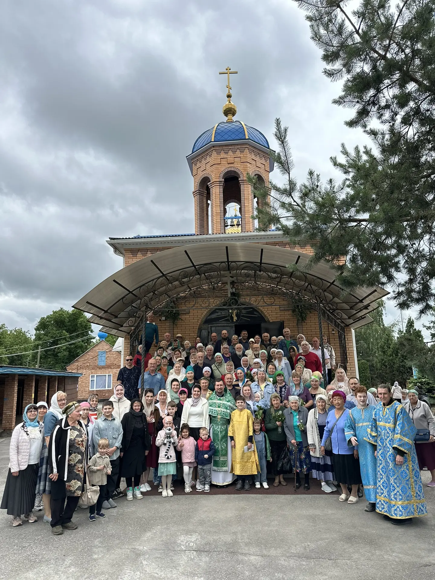 С праздником Святой Троицы, с днем рождения Церкви!!!