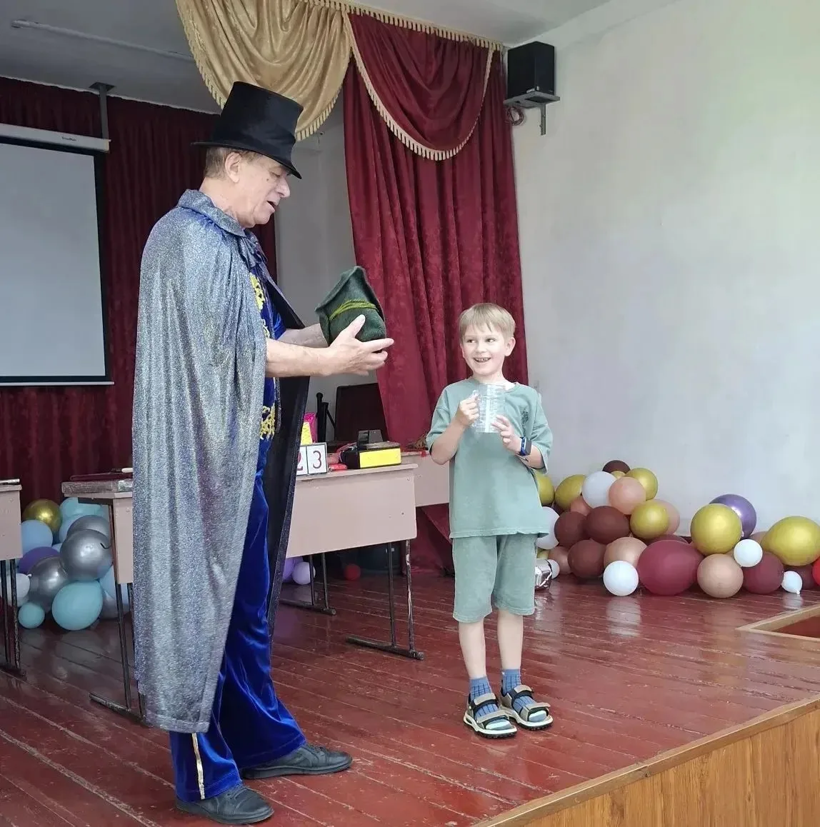 🪄В нашем школьном лагере прошло замечательное мероприятие! Для ребят было организовано представлени