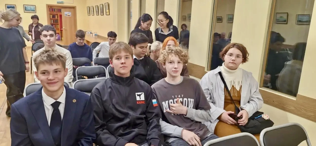 🎉 Связь поколений: наши ученики на Исторических чтениях! ⚓️🇷🇺