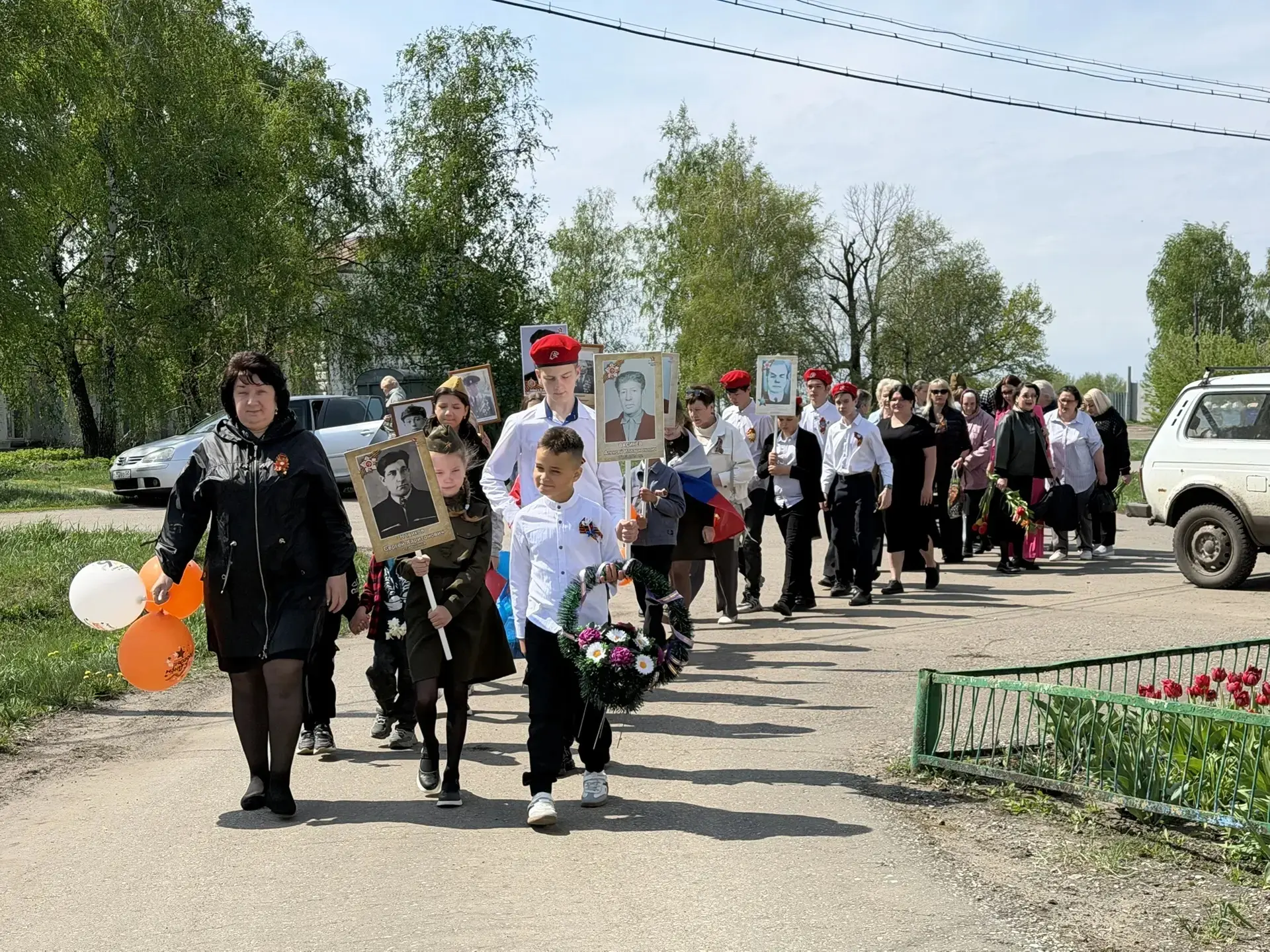 9 мая на территории с. Соседки у мемориального комплекса "Скорбящая Мать" и "Могила пог...
