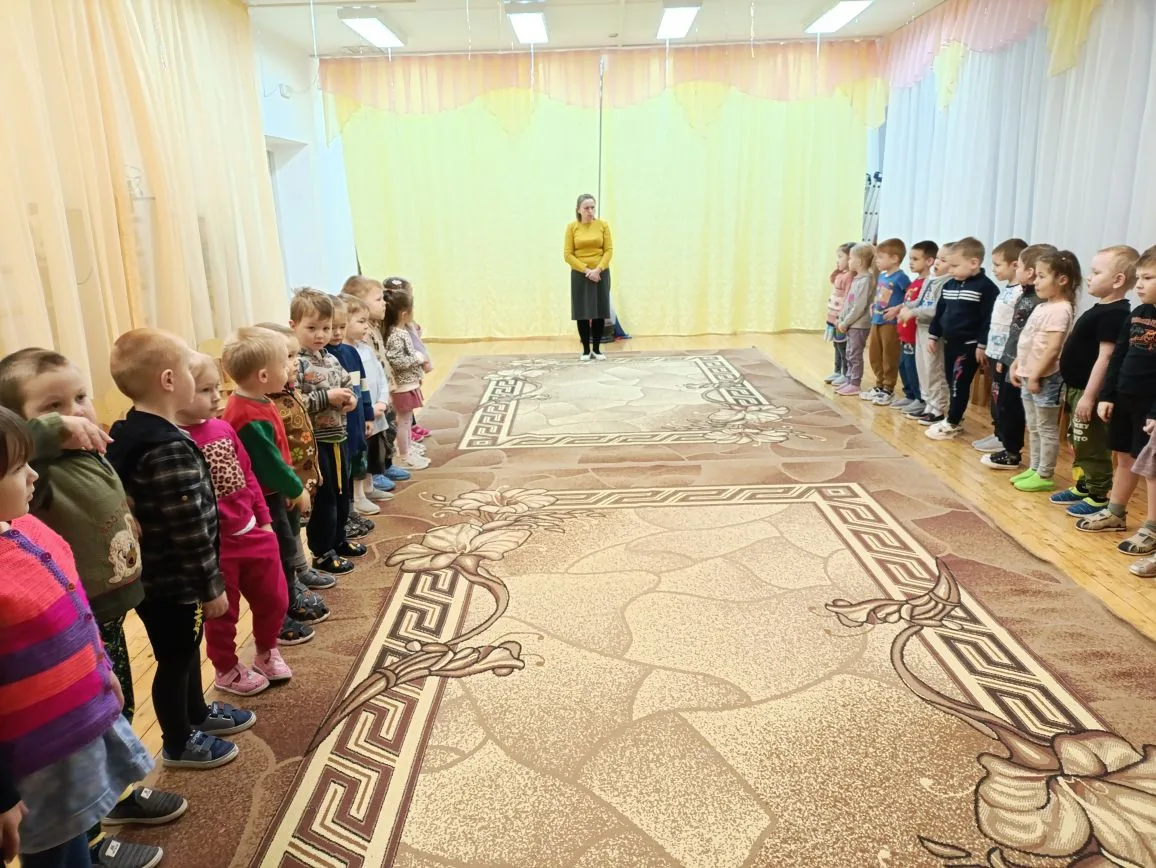 🇷🇺Утро понедельник - поднятие Флага Российской Федерации.