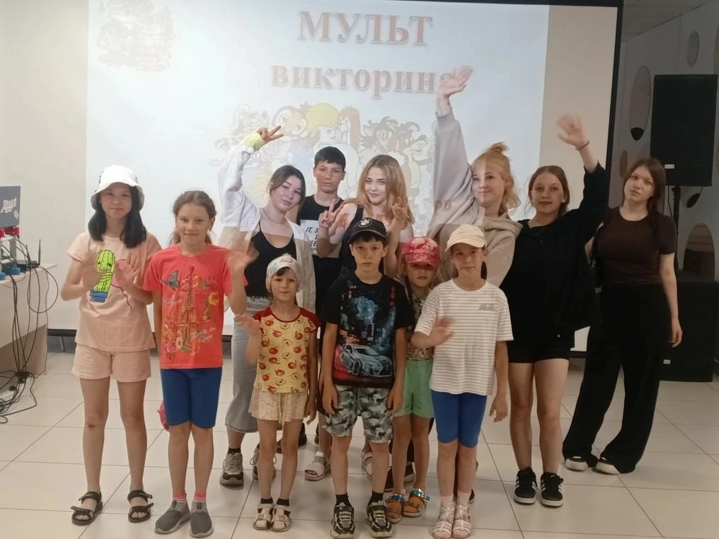 Наверное, нет на земле ни одного человека, который бы не любил смотреть мультфильмы.
Кто не знает та