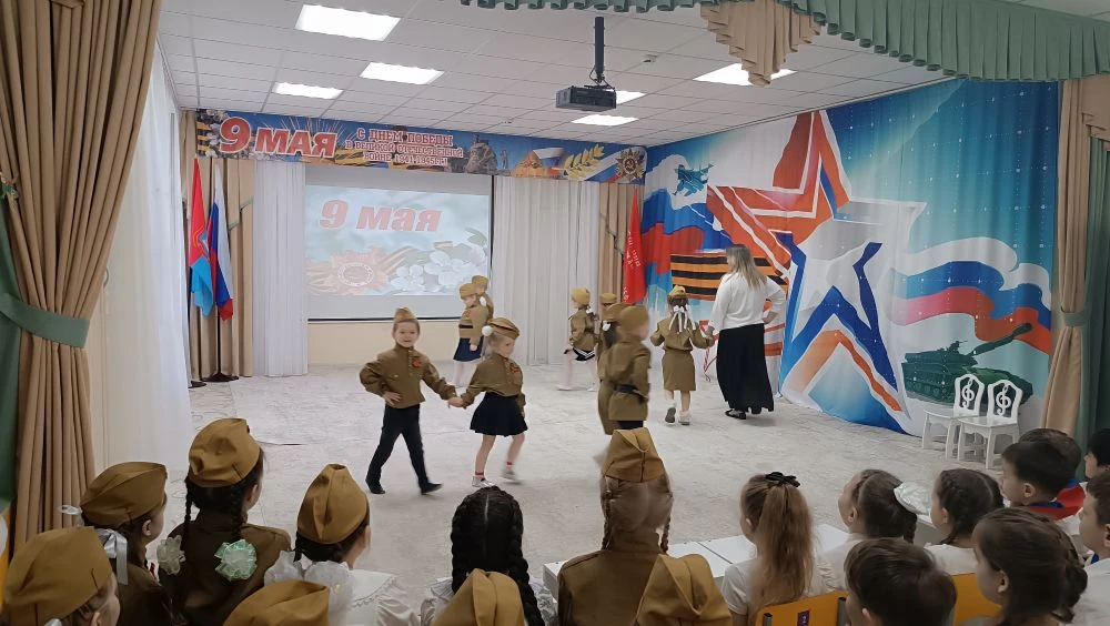 #ДеньПобеды
Сегодня в нашем детском саду" Радуга" прошëл замечательный, трогательный и очень торжест