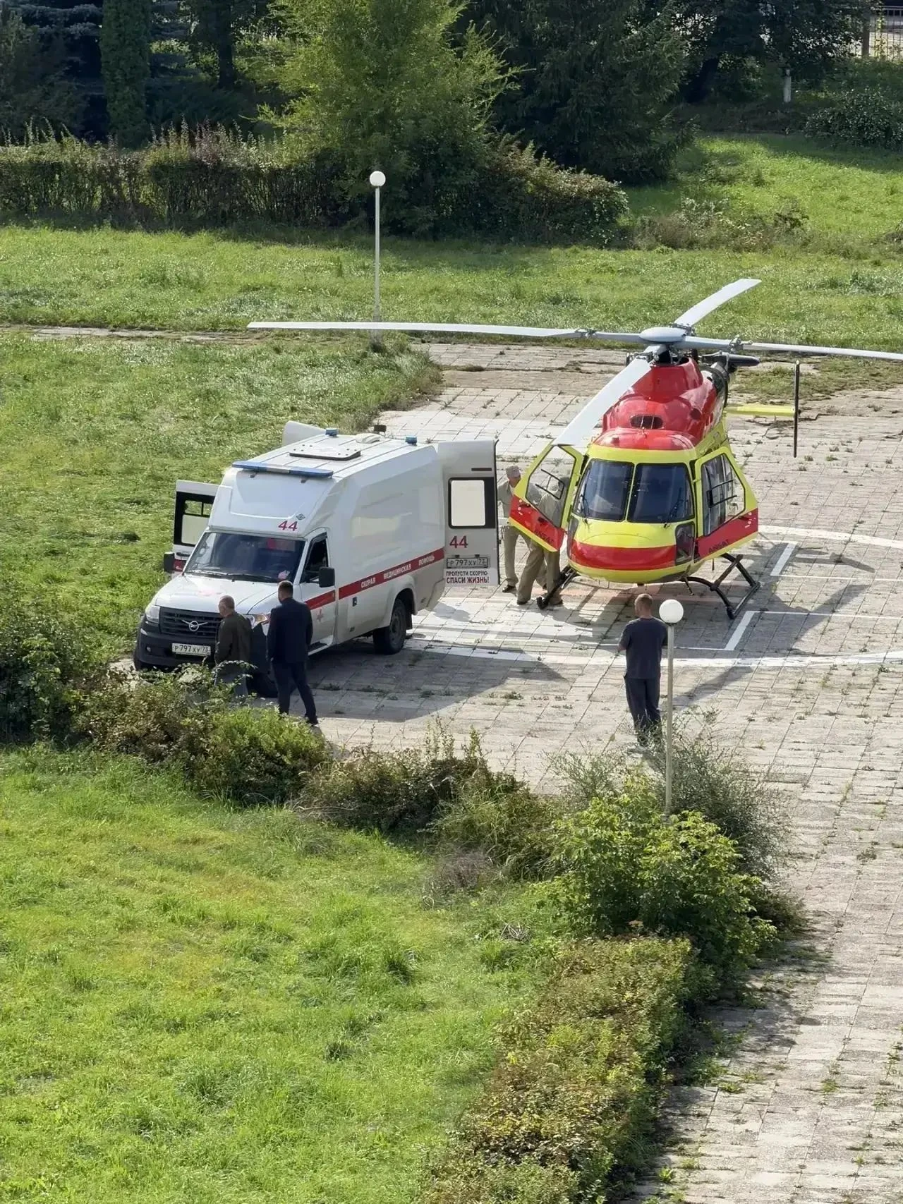 🚁 11 сентября вертолёт санавиации приземлился на вертолётную площадку Городской клинич...