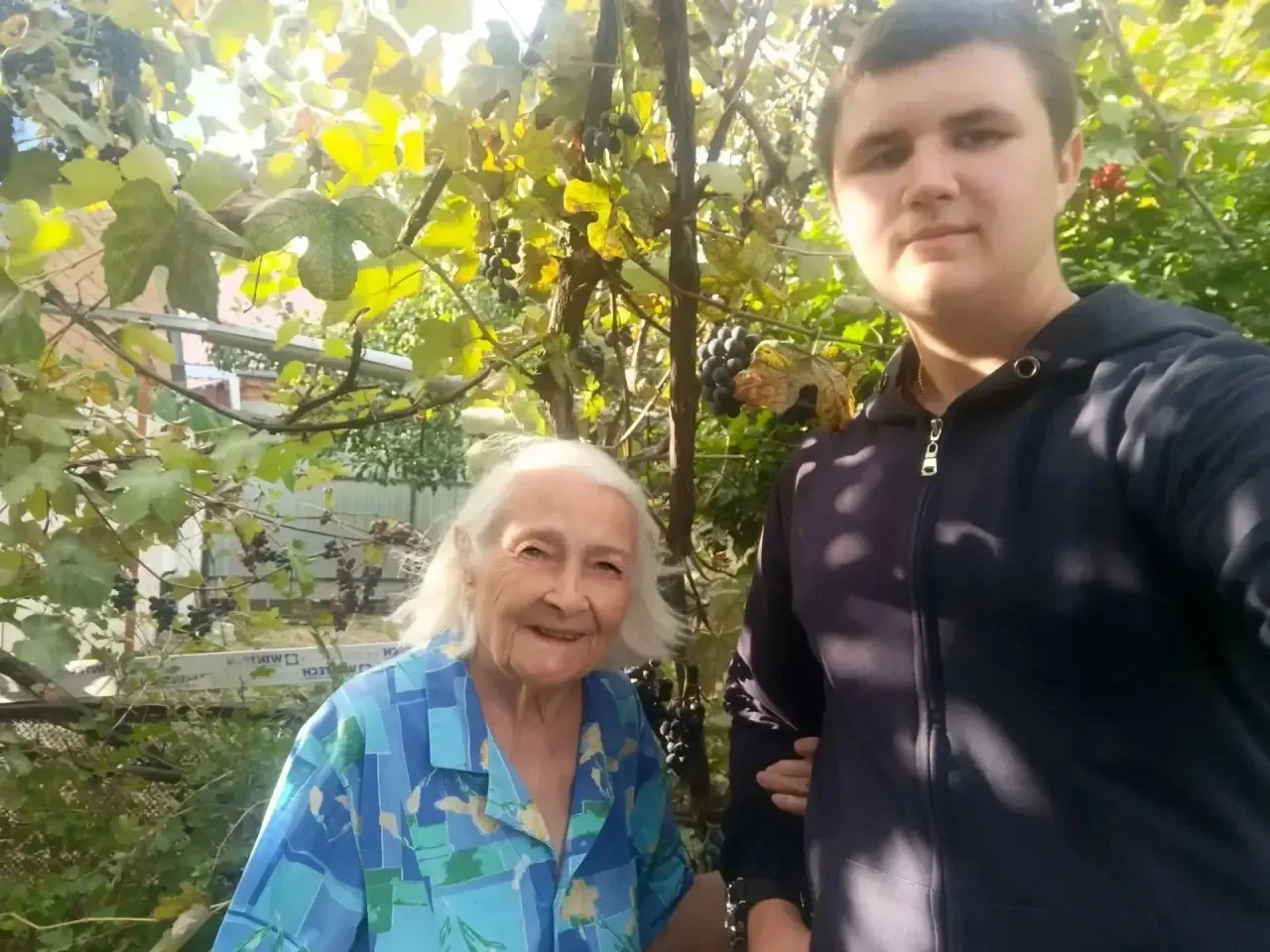 В Международный день пожилого человека волонтёрский клуб «Дари добро» провёл акцию добр...