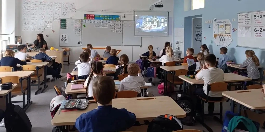 🌸🫂Неделя психологии в Майской гимназии продолжается совершенствованием у обучающихся навыков общения