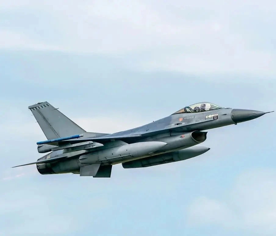 С истребителями F-16 у Украины складывается та же история, что и с лицензией на «Патрио...