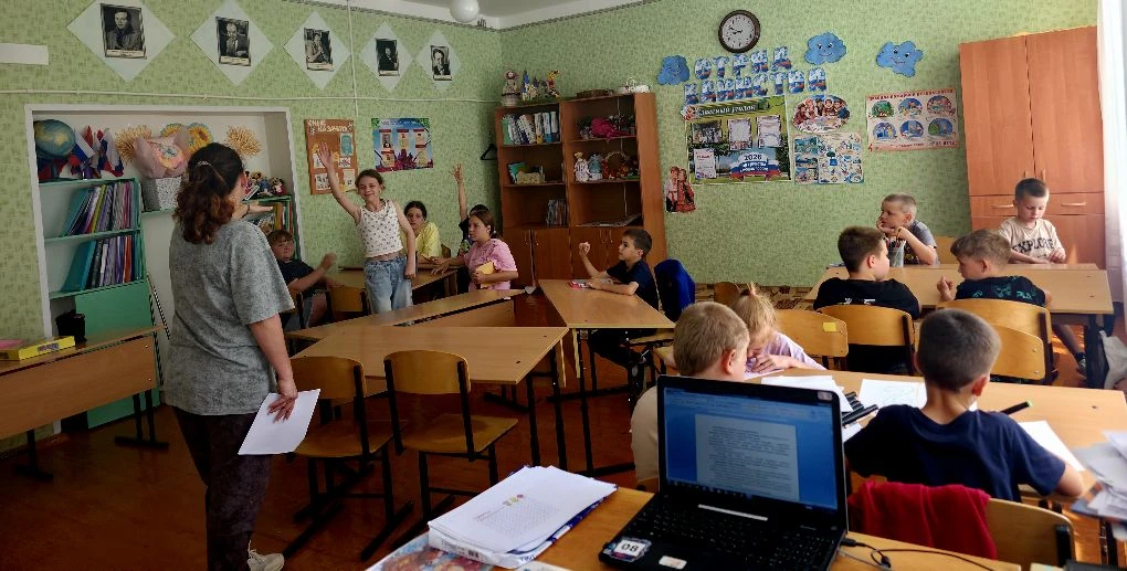 Сегодня мы разобрали буллинг «по косточкам»:

✅ Речевой практикум: Учились произносить слова поддерж