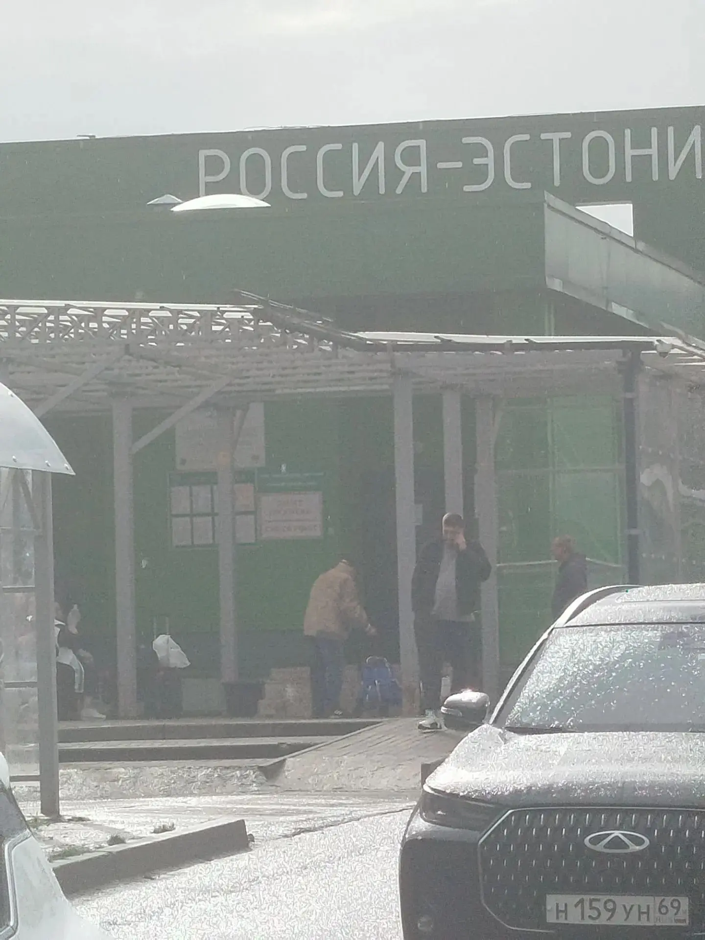Камера - очередь из Нарвы (Эстония) в Россию https://balticlivecam.com/ru/cameras/eston...
