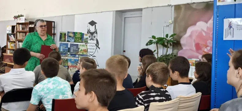 Накануне Всемирного дня охраны окружающей среды, который отмечается 5 июня, в Детчинской библиотеке 
