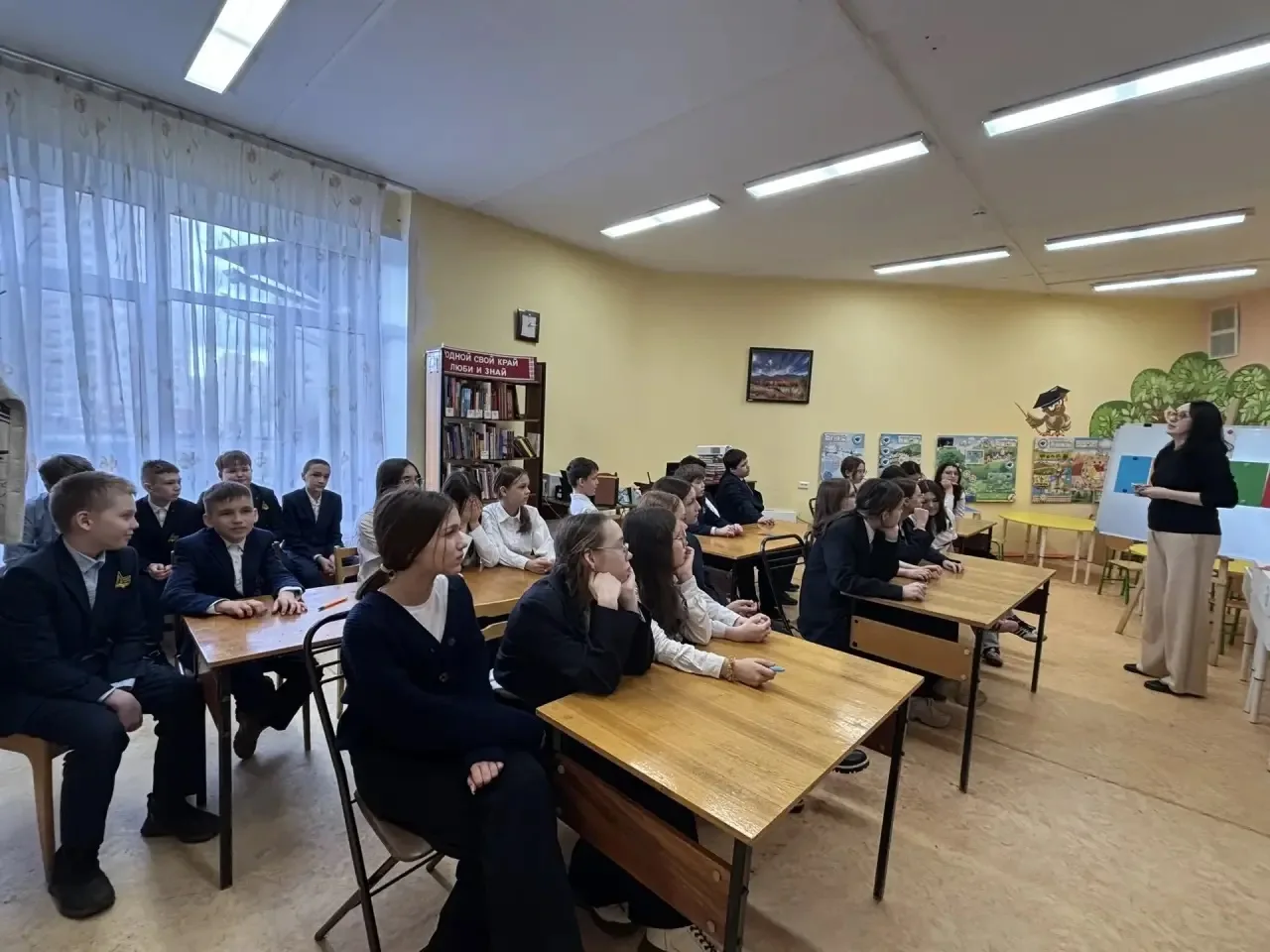 📚29 апреля обучающиеся 6В класса посетили библиотеку им. Шумилова и приняли участие в образовательно