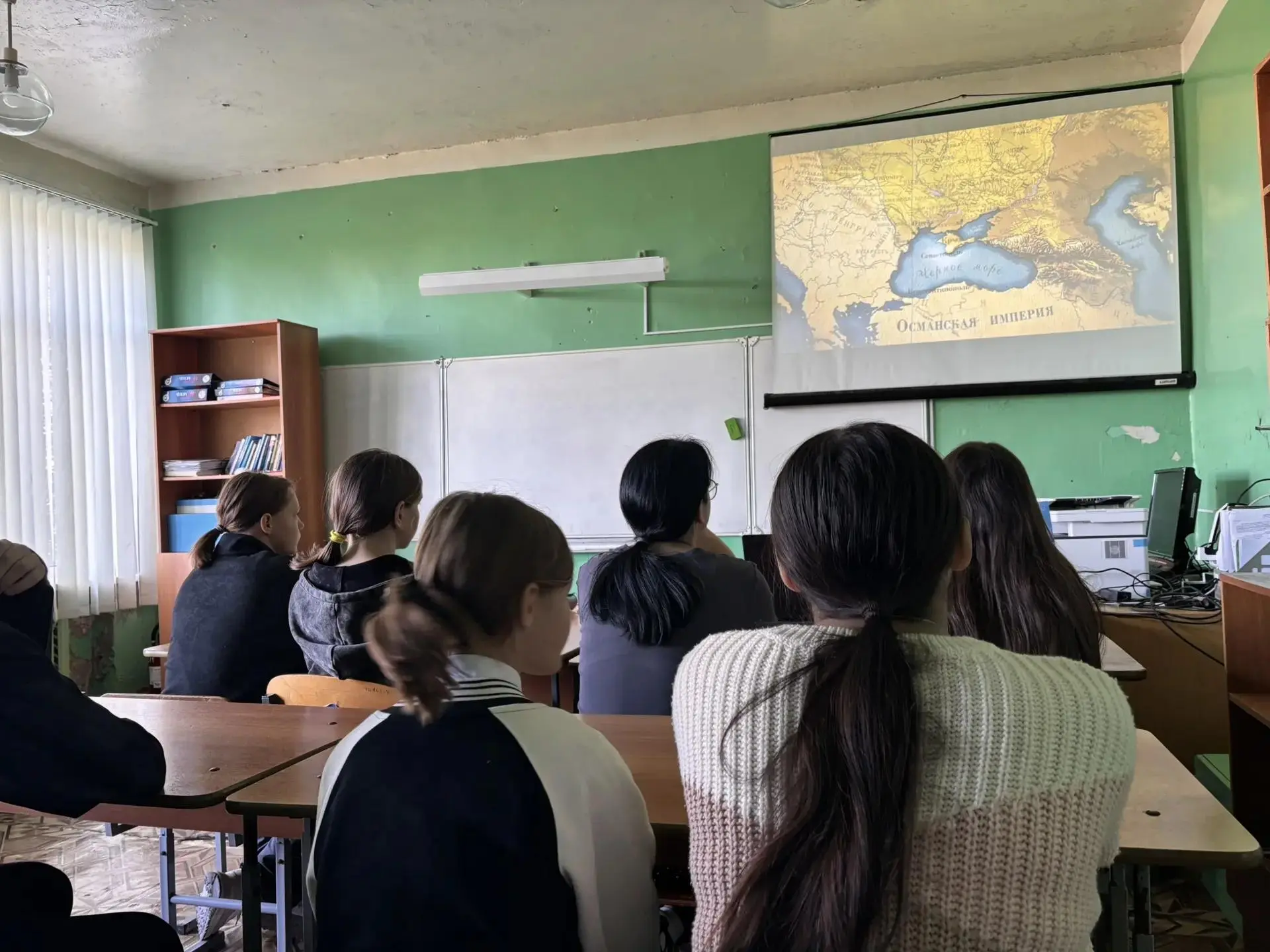 7 сентября в МБОУ «Средняя школа» прошли внеурочные занятия в рамках цикла «Разговоры о...