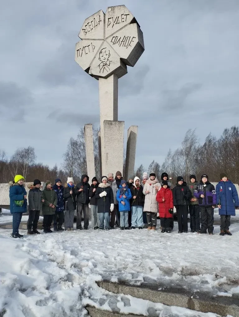 4 марта обучающиеся 5-3 и 5-4 класса совершили поездку к Ладожскому озеру, к месту, где проходила до