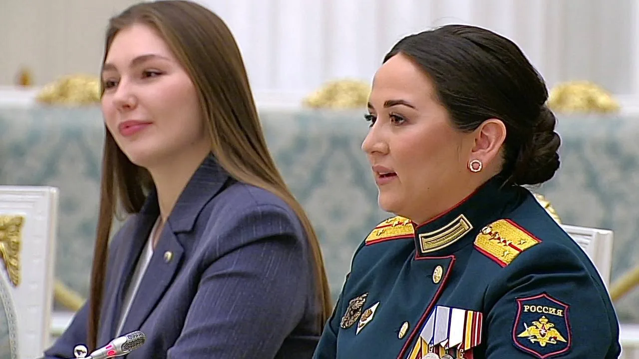 Никогда бы не подумала, что я, обычная девчонка из подмосковных Химок, буду сидеть в красивом зале в