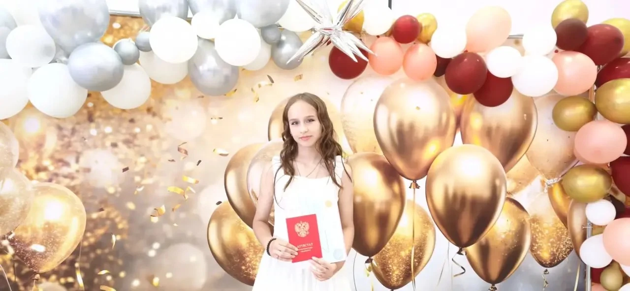 Рубанова Варвара-ученица 9 «Б» класса получила ДИПЛОМ С ОТЛИЧИЕМ! Поздравляем тебя с за...