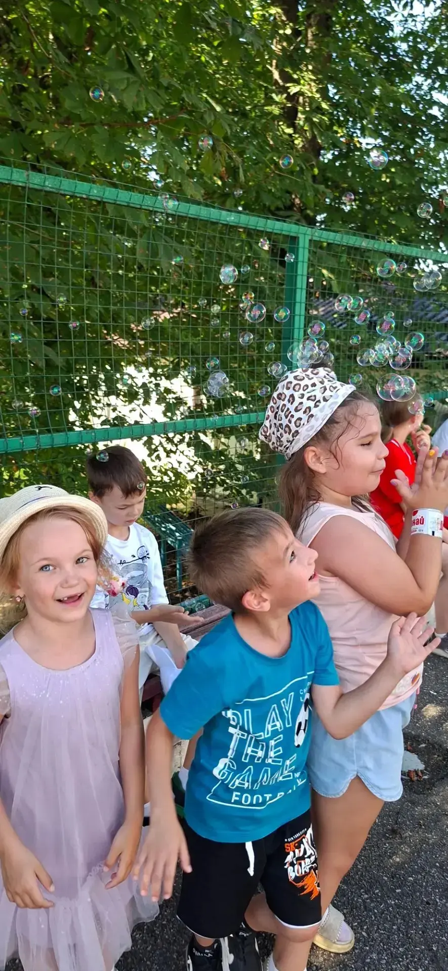 СЕГОДНЯ БЫЛ СУПЕР-ДЕНЬ! 

Вот и пролетела наша вторая лагерная сменка! Сегодня был последний день, и