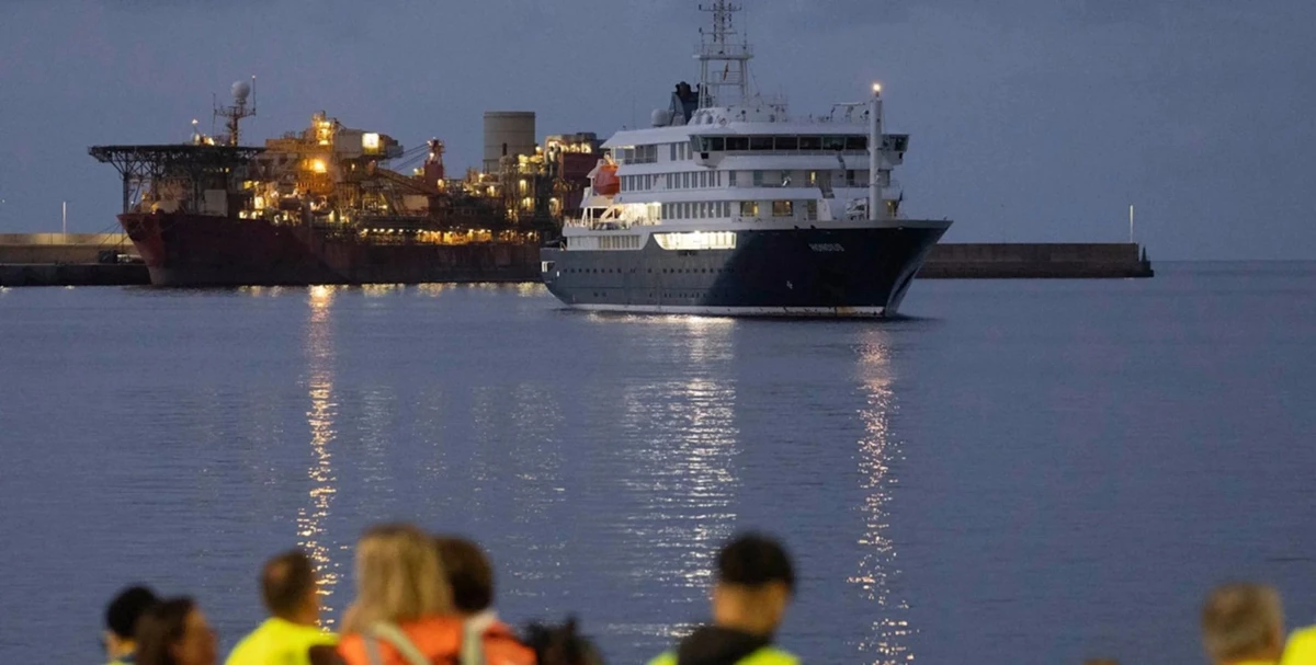 🚢 На Канарских островах развернулась операция, за которой следят по всему миру. Эвакуируют пассажиро
