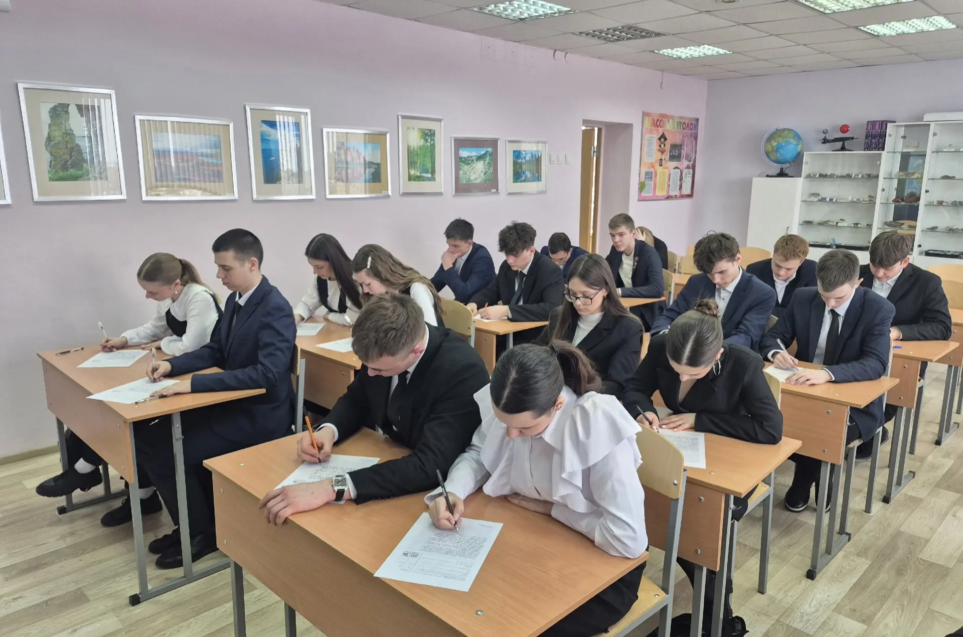 🇷🇺 Всероссийская просветительская акция «Россия – семья семей»   Сегодня, 18 марта 2026 года, в День