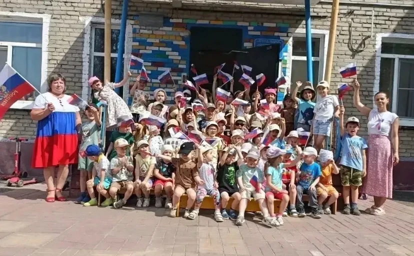 🇷🇺 Сказочный #ДеньРоссии в детском саду! 

🧚‍♀️Ребята отправились в настоящее путешествие по сказ