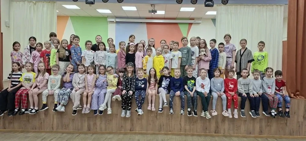 🌈 Самое уютное завершение весны: Пижамная вечеринка! ☁️✨ 📍Сегодня наш весенний пришкольный лагерь по