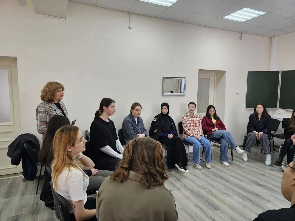 Психологическая служба СОГУ провела тренинг по сплочению и конструктивному общению для ...