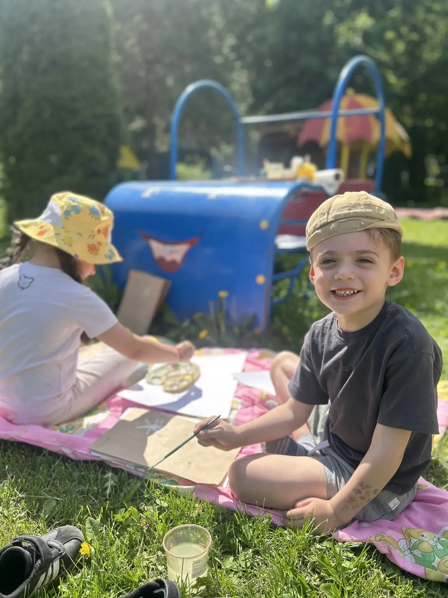 СТАРТ СЕЗОНА ПЛЕНЭРОВ ☀️  Приглашаем дошкольников на дополнительные занятия «Пленэр для малышей»! 🎨 