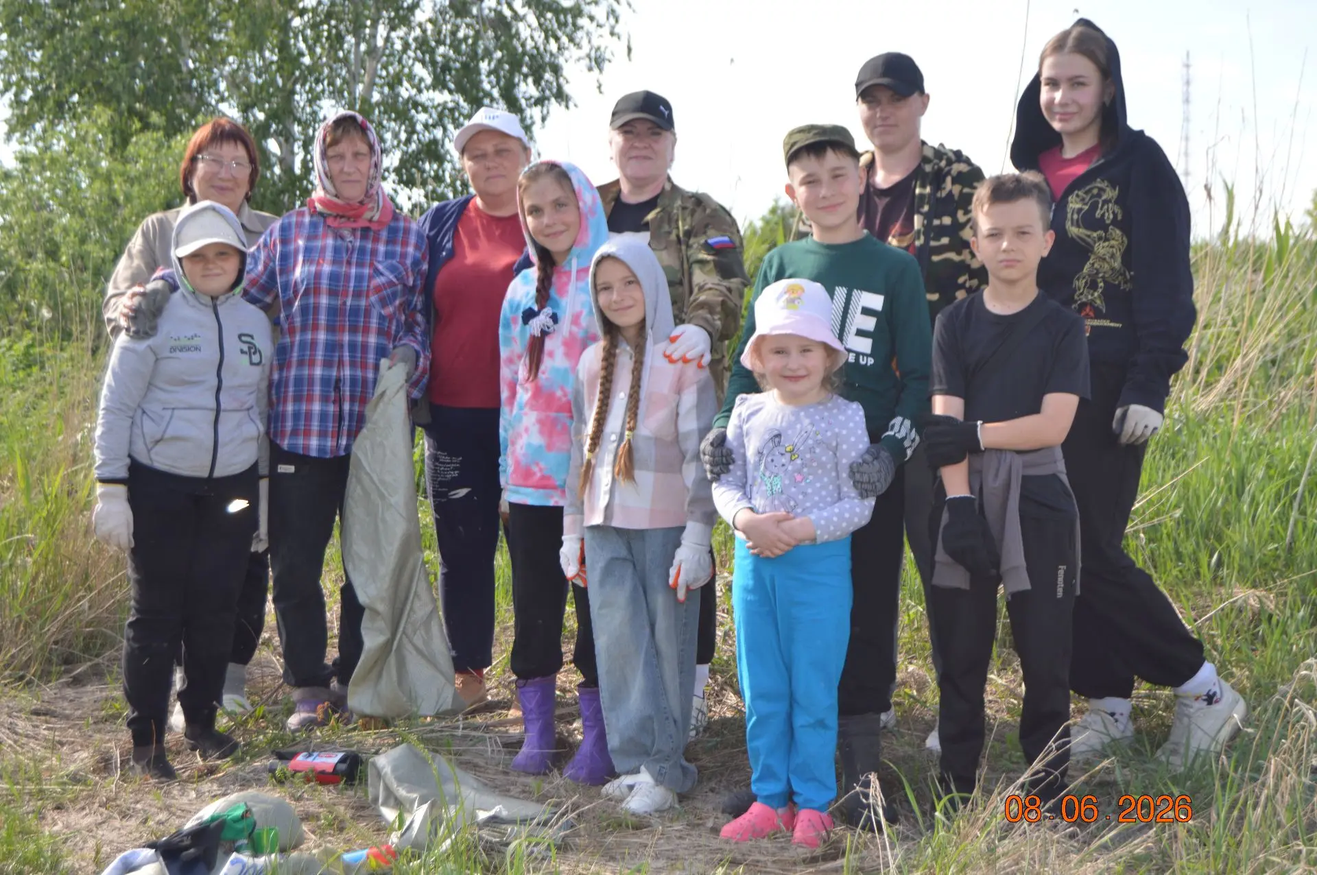 Сегодня, 08.06.2026 года, состоялся Экологический десант на место будущего Сквера Памят...