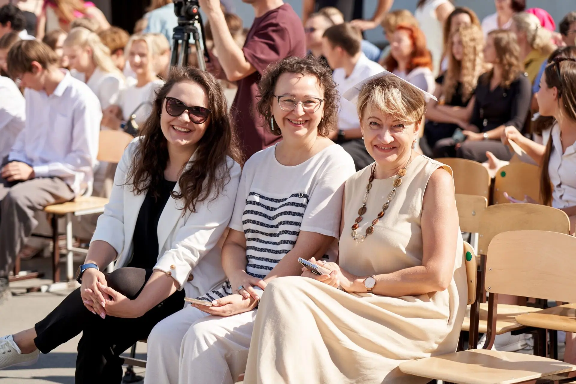 🎓 1 июля во внутреннем дворе лицея №9 прошёл главный праздник наших девятиклассников — их первый вы
