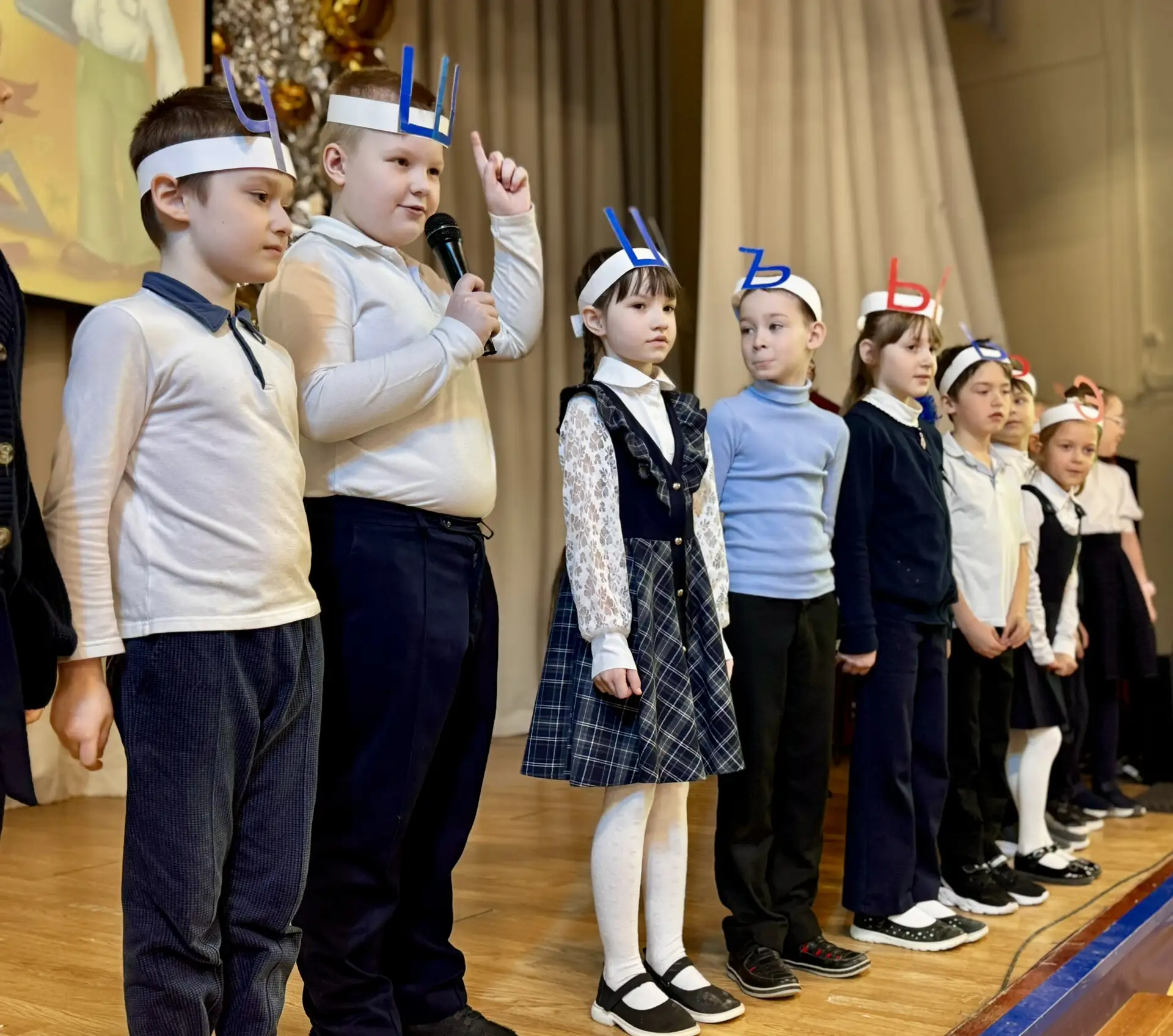 ✨ Прощай, Азбука!  Здравствуй, мир чтения! ✨  25 марта в нашей школе прошёл настоящий праздник для п
