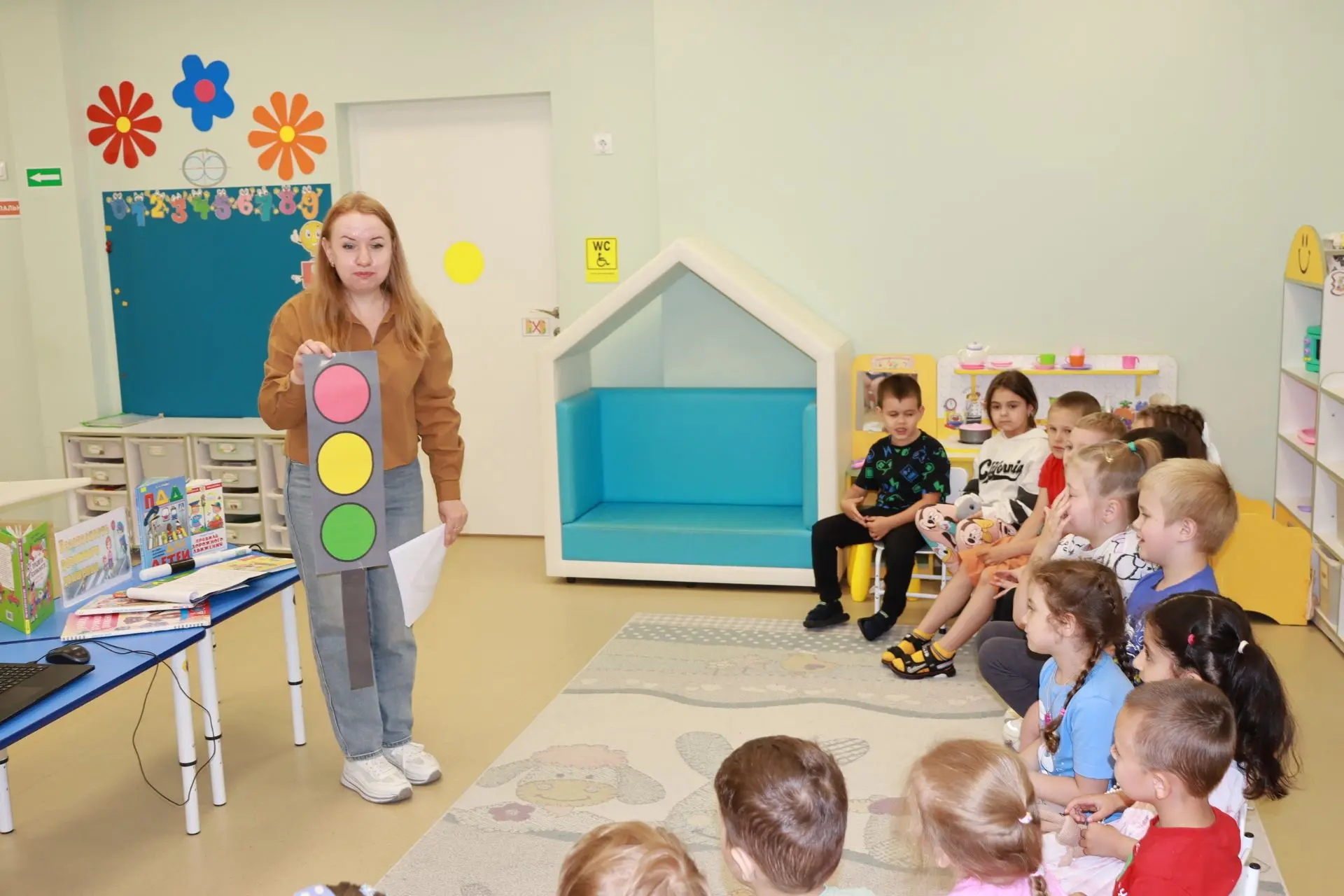 🚦🛣 Сегодня для воспитанников МДОУ «Краснояружский ЦРР - детский сад» была проведена п...