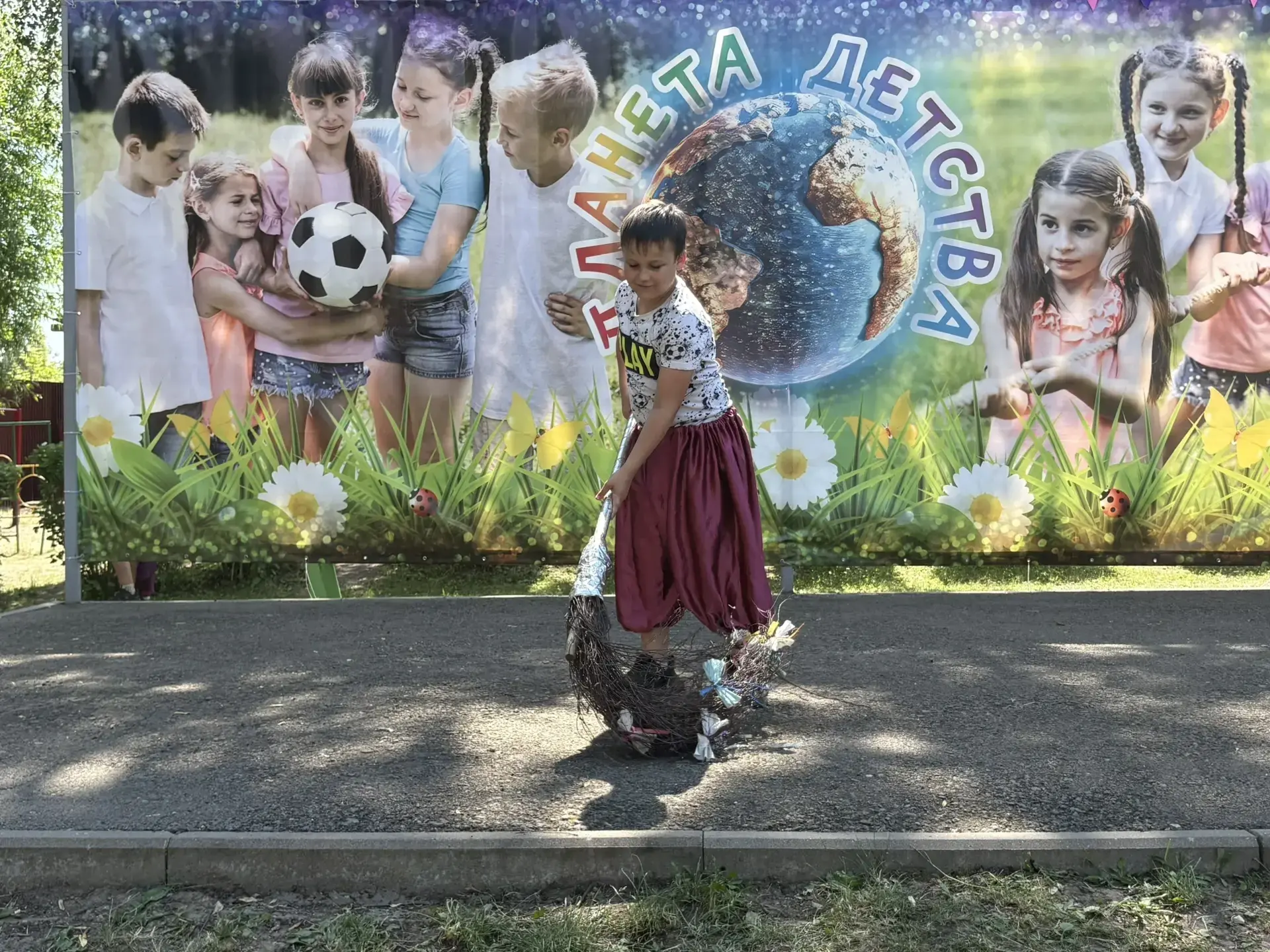 10 июня 2026 года в МБУДО "Киреевский ДДТ" прошел творческий конкурс театральных зарисовок «Жили-был