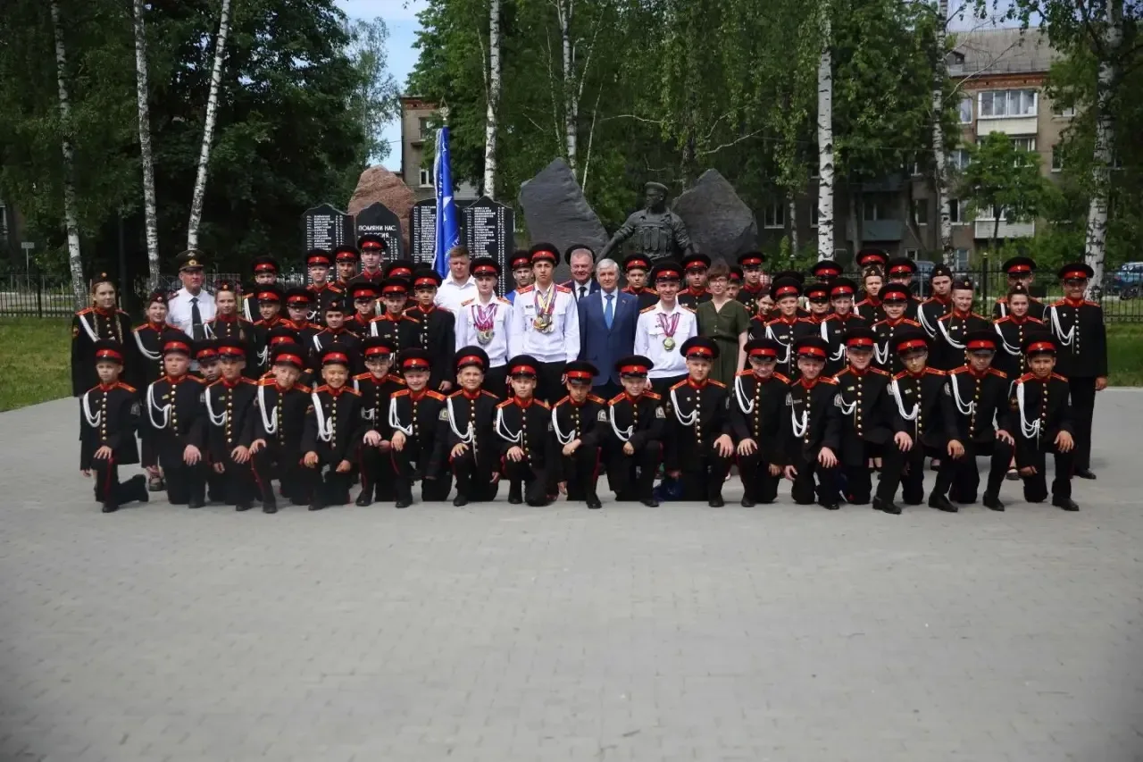 🇷🇺 23 мая у памятника землякам, погибшим в локальных войнах, состоялось традиционное мероприятие Ног