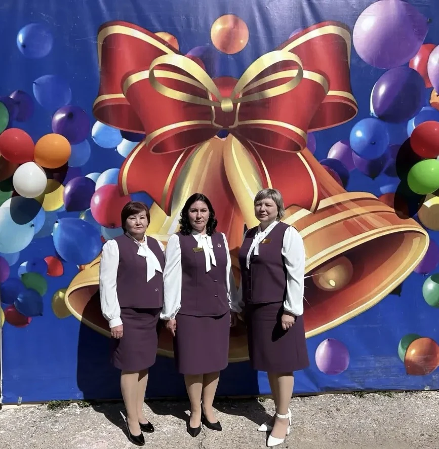 Праздник белых бантов и первого звонка