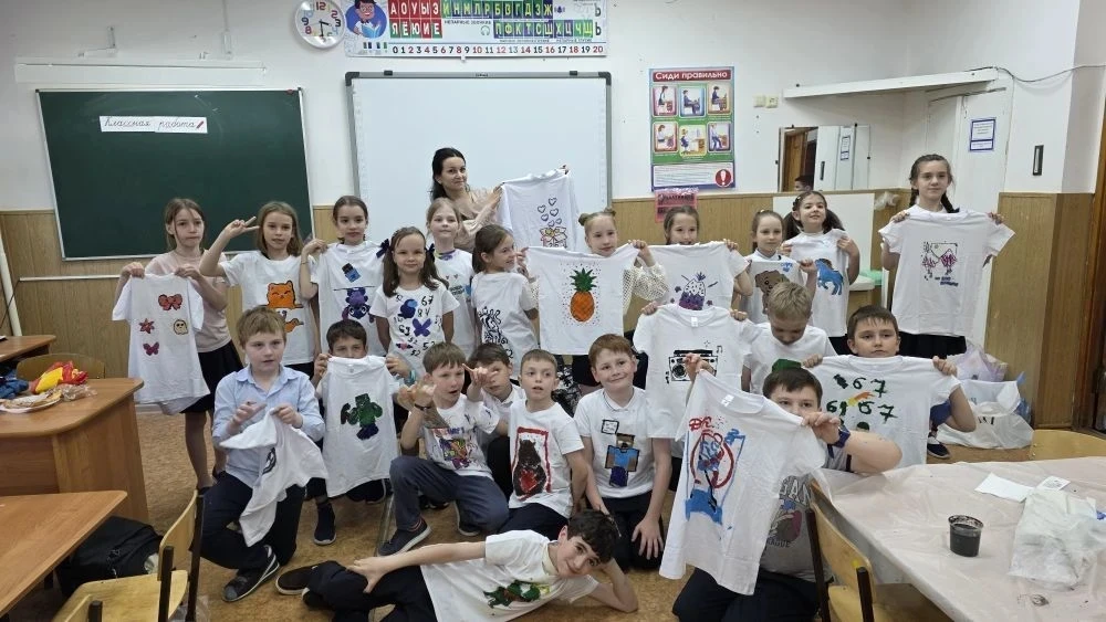 Финальный аккорд учебного года! 🎨👕