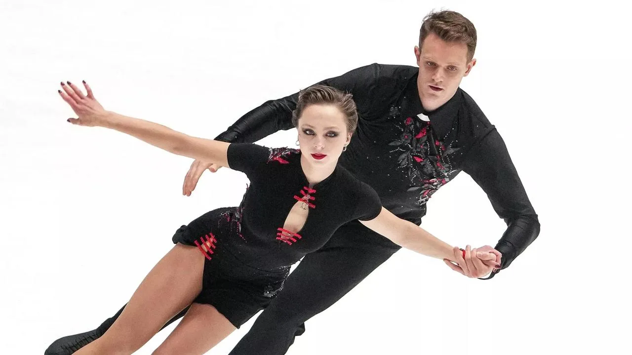 ⛸️ Бойкова и Козловский лидируют после короткой программы на турнире в США