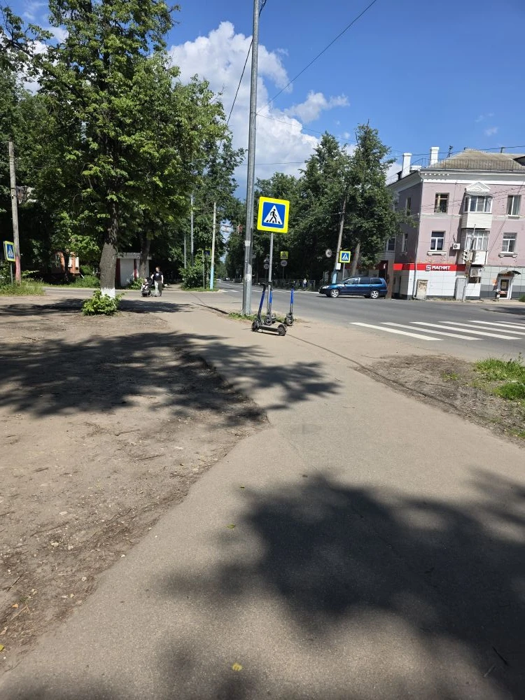 Павлово заполонили самокаты