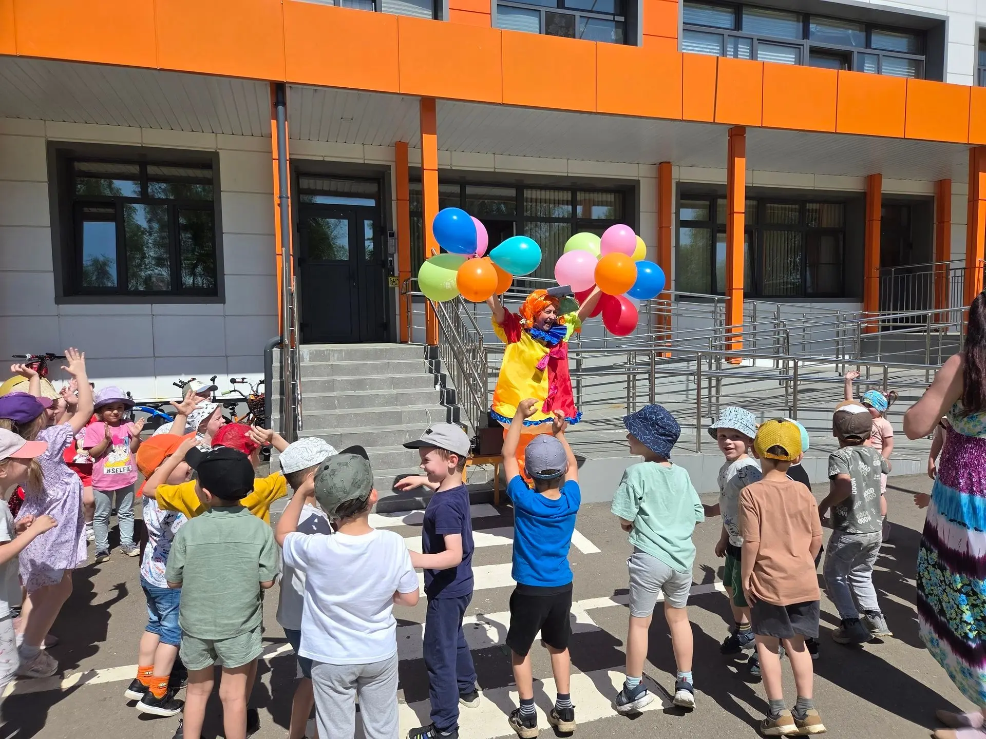 Воздушные шары🎈 – это всегда символ детства, без них не обходится ни один детский праздник! Уже дост