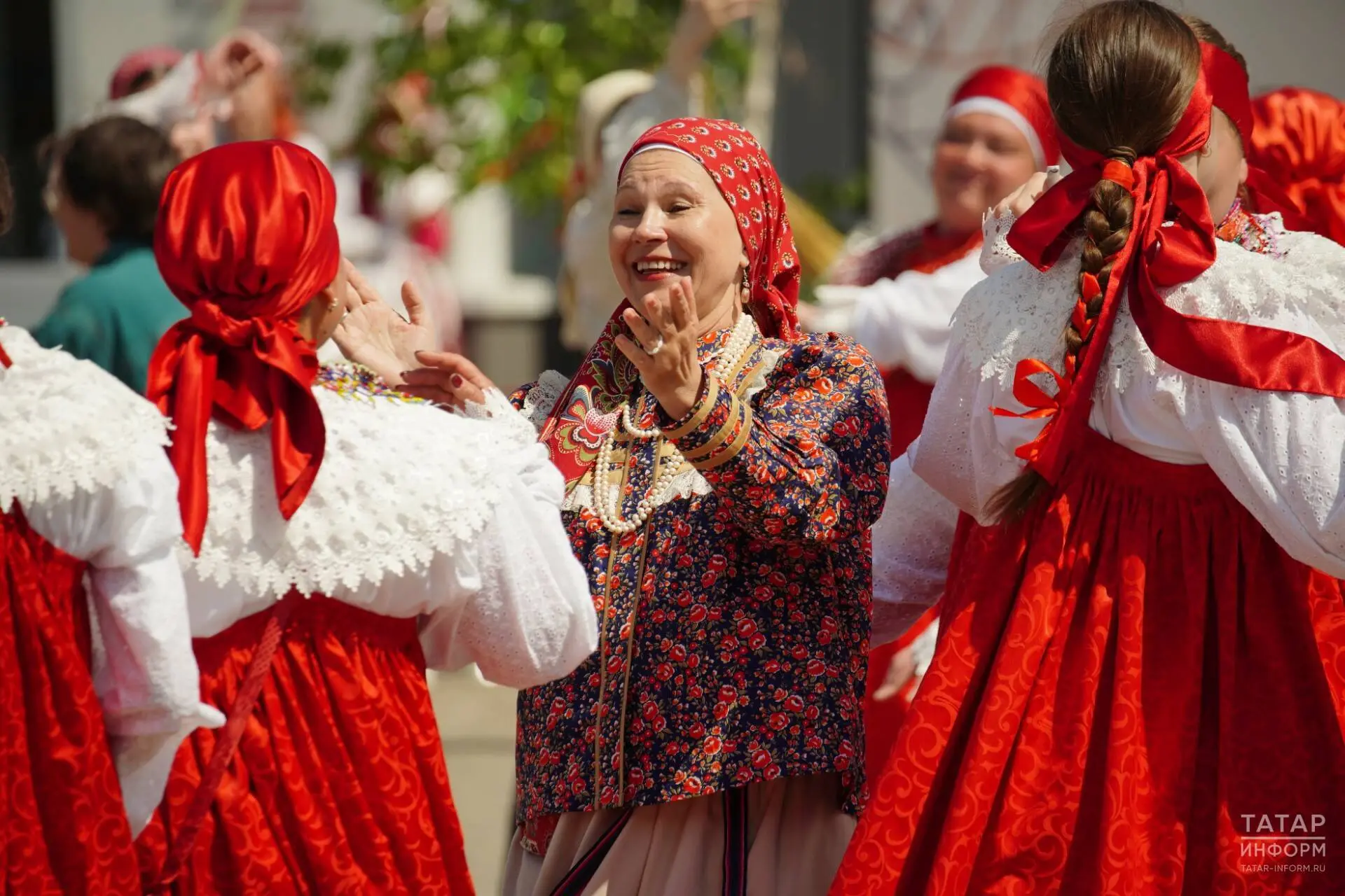Ярмарка ремесел, старинные русские аттракционы и катание на лодке - в Татарстане отпраздновали Карав