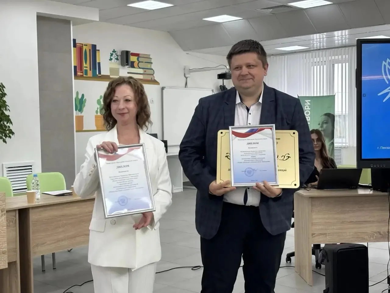 20 августа в школе имени Л.Б.Ермина с. Засечное Пензенского района состоялась тематичес...