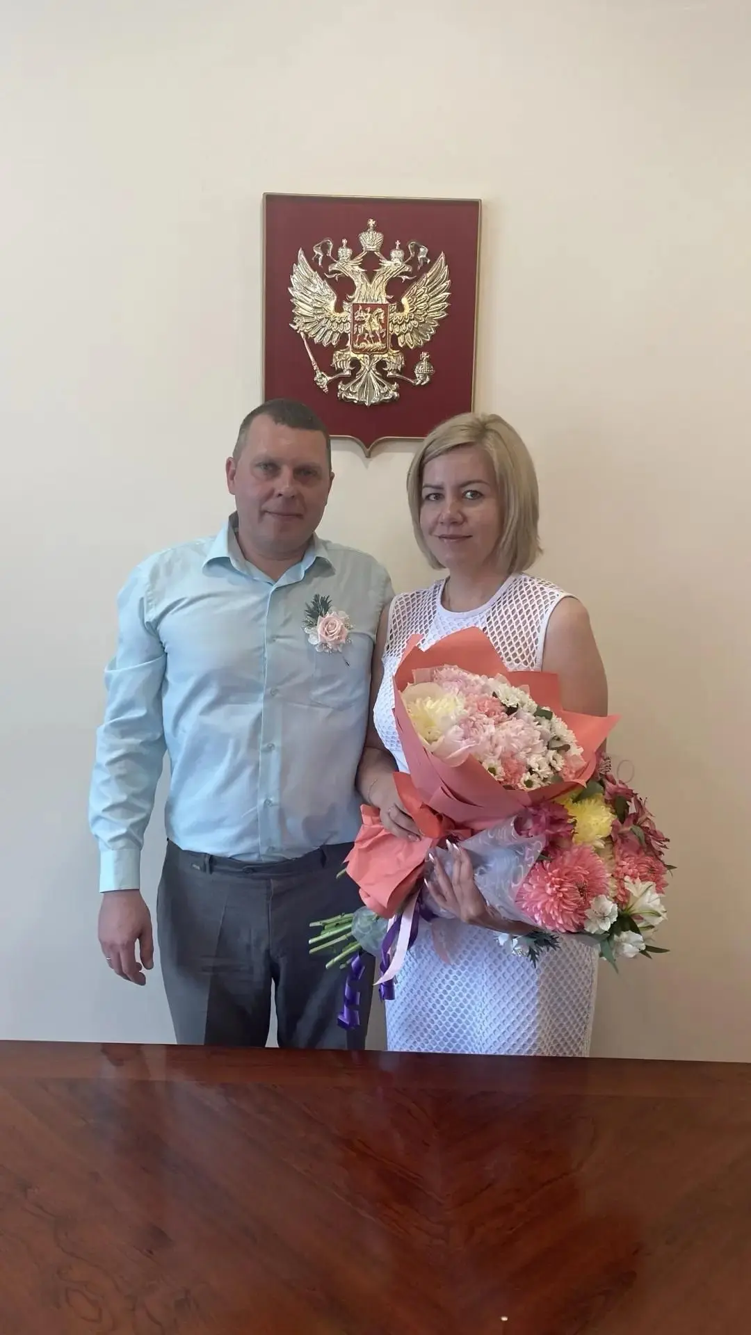 🎉Холм-Жирковский отдел ЗАГС поздравляет Мельниковых Андрея и Светлану с бракосочетанием!