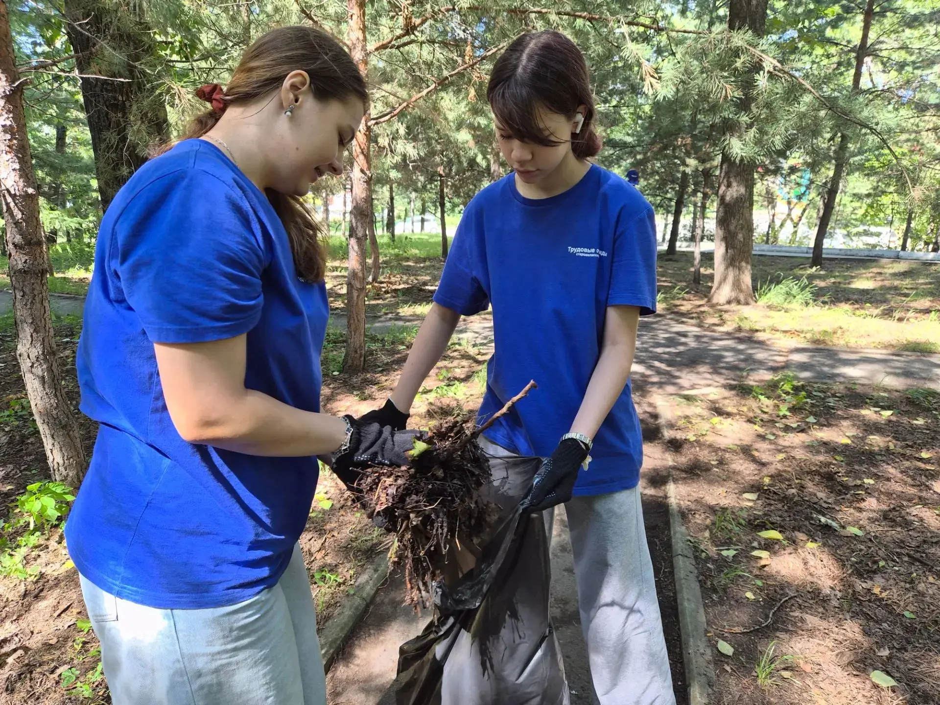 🌱21.07.2026 трудовой отряд «Росток»
♦️Сегодня отряд продолжал активно помогать школе в подготовке к