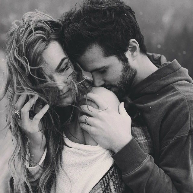 Измена не решает проблем в отношениях. Измена вообще никаких проблем не решает. Когда и...