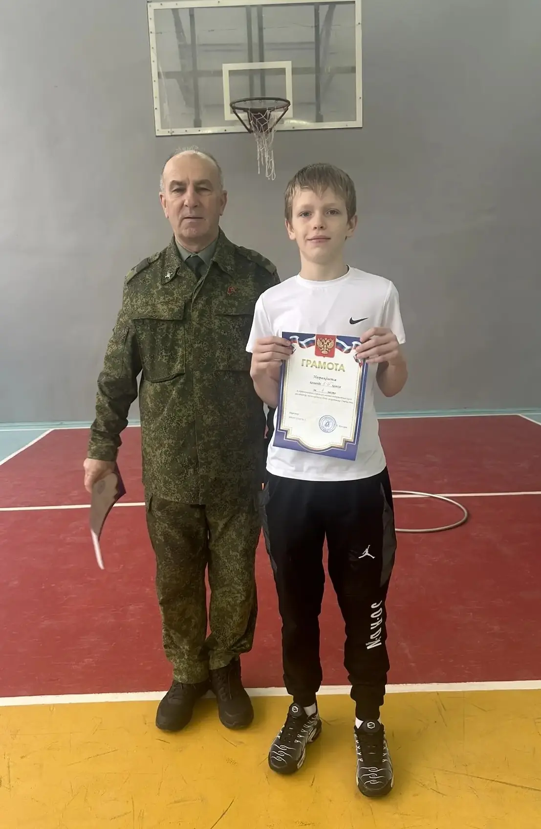 В рамках месячника военно-патриотического воспитания для учеников 5–6-х классов прошла военизированн