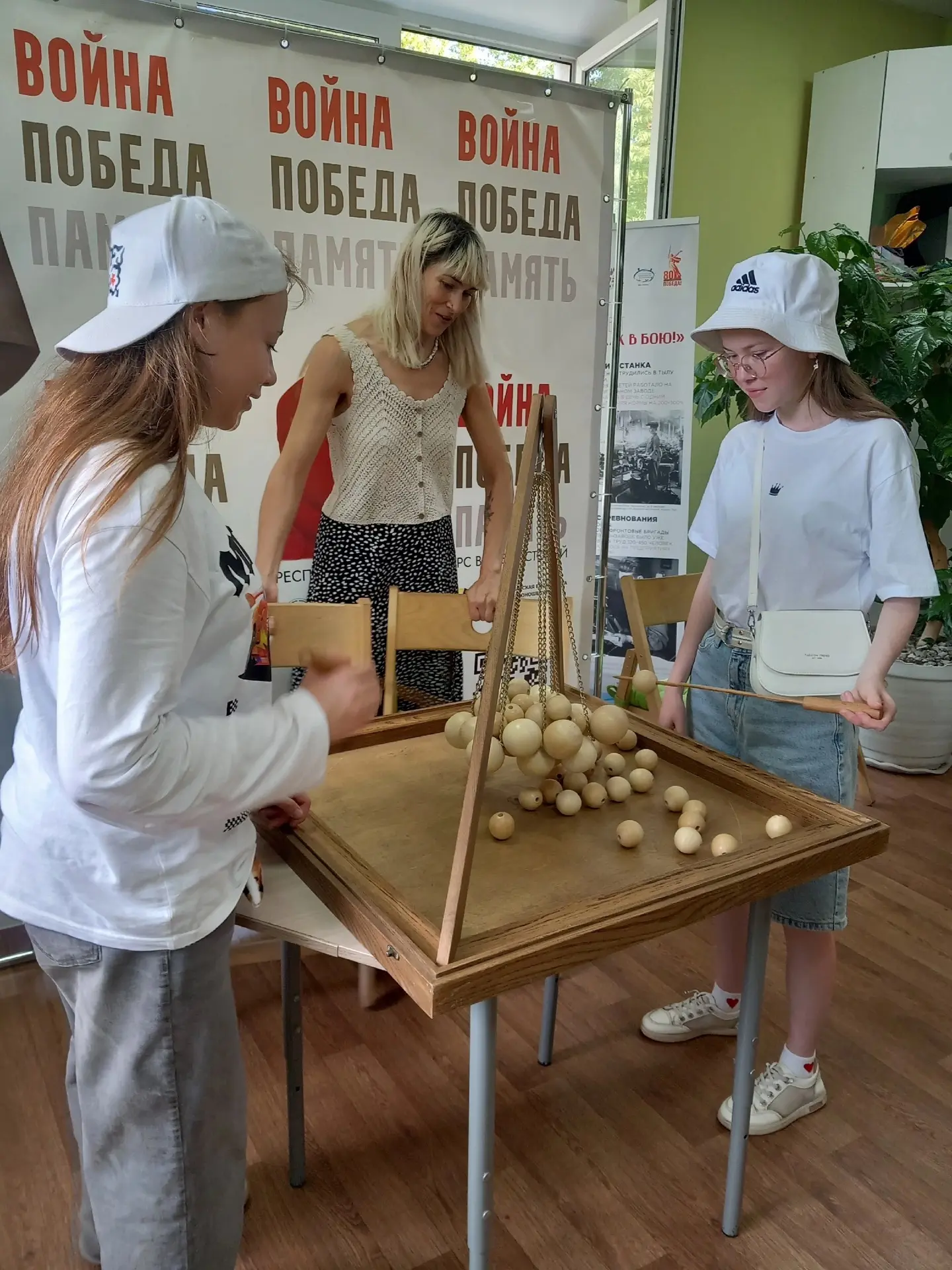 ☀️ Веселье в лагере «Солнышко» продолжается!☀️

Наши дни наполнены не только солнцем, но и яркими со