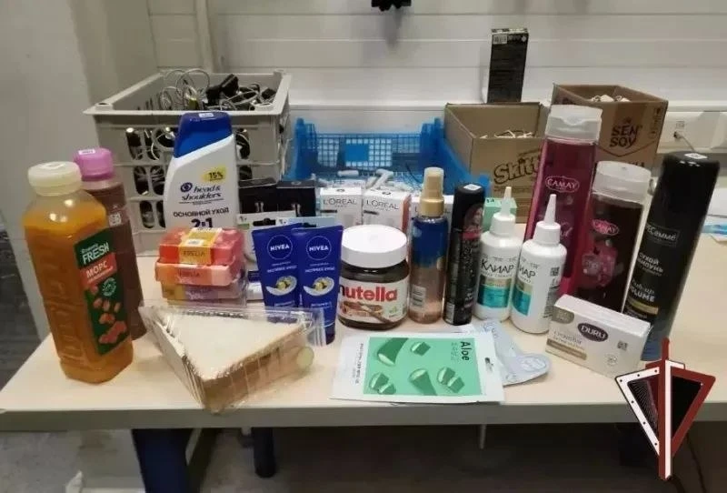Две ачинки хотели вынести из супермаркета косметику и продукты