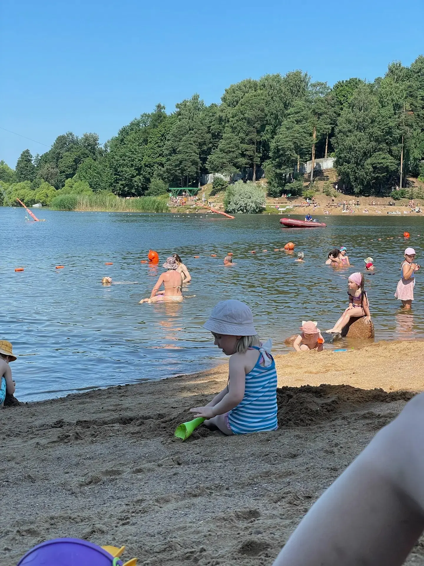 Только один пляж Петербурга признали пригодным для купания