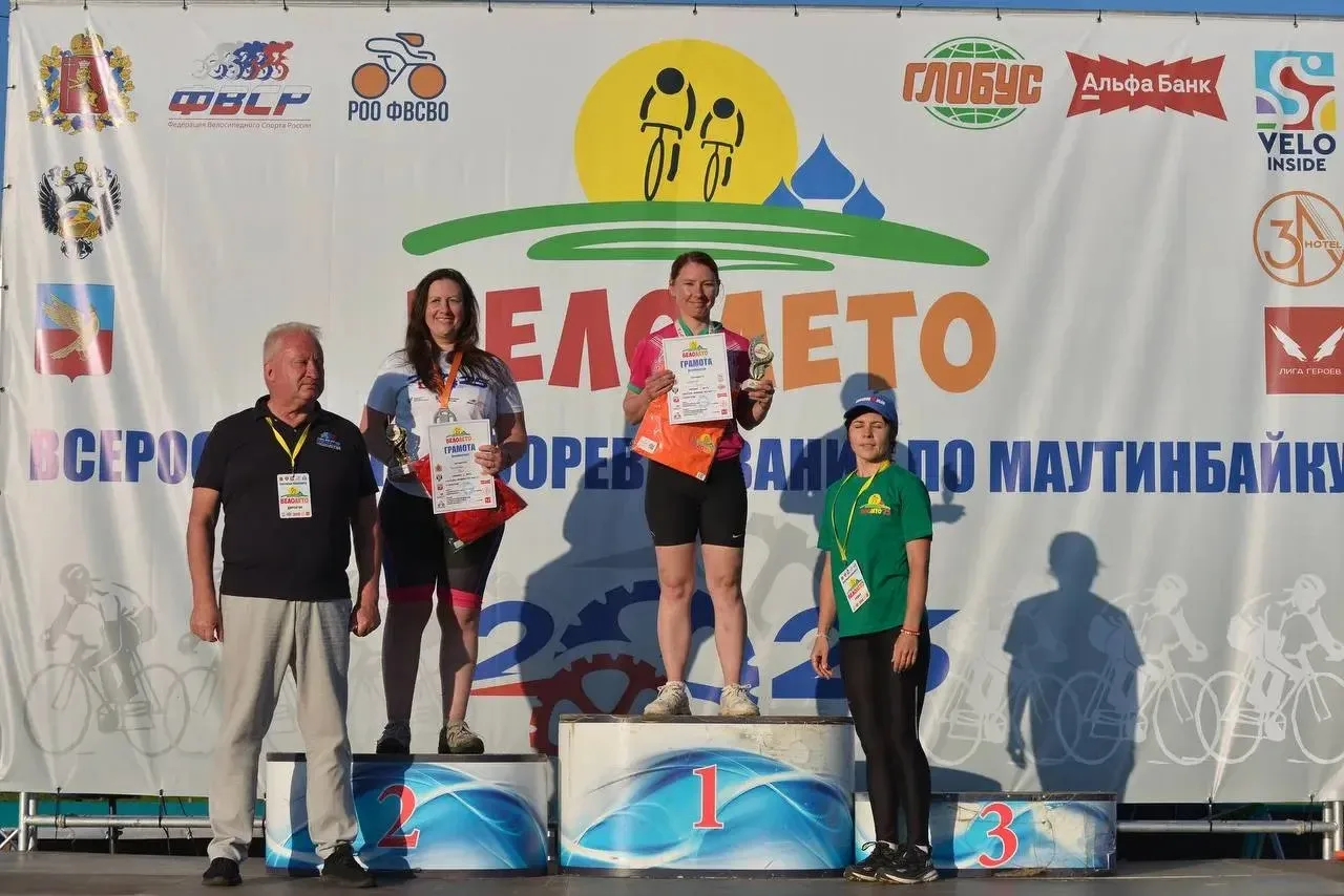 🚴‍♀️ Доцент БГТУ имени Шухова Алла Семыкина покорила спортивные вершины.

Доцент кафедры эксплуатац